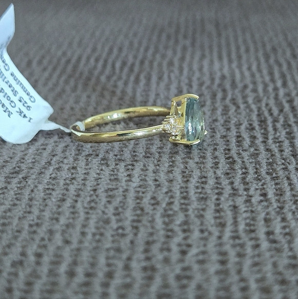 Shivam Green💚 Flourite Teardrop💧 with White Topaz Ring💍 - NWT - Picture 6 of 16